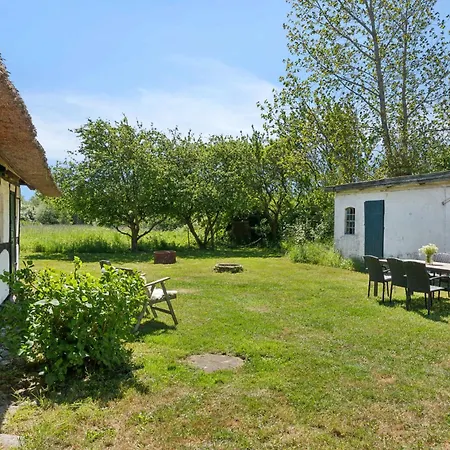 Golf In Thatched House Near Langeland Ferienhaus Nordenbro Vesteregn