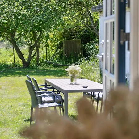 Golf In Thatched House Near Langeland